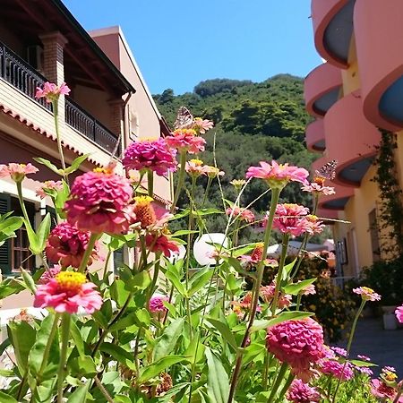 Rolandos Apartments Agios Gordios  Exteriér fotografie